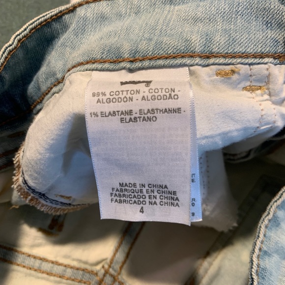 Vintage Levi’s light wash hand ripped jean shorts - Picture 4 of 6